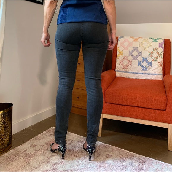 The Row denim. Size 29. - Picture 6 of 14